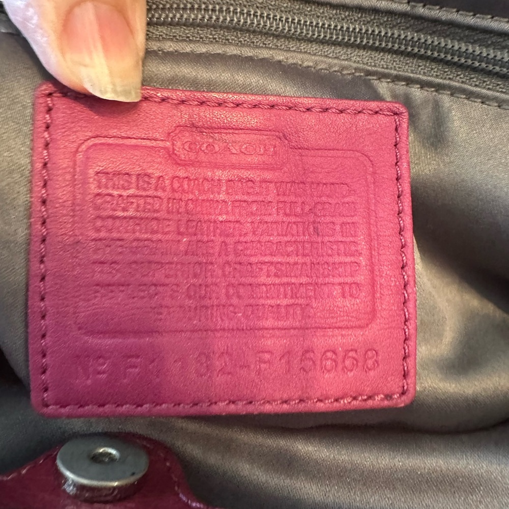 COACH Signature Women's Cherry Kisslock Tote Bag in Raspberry - Picture 6 of 16